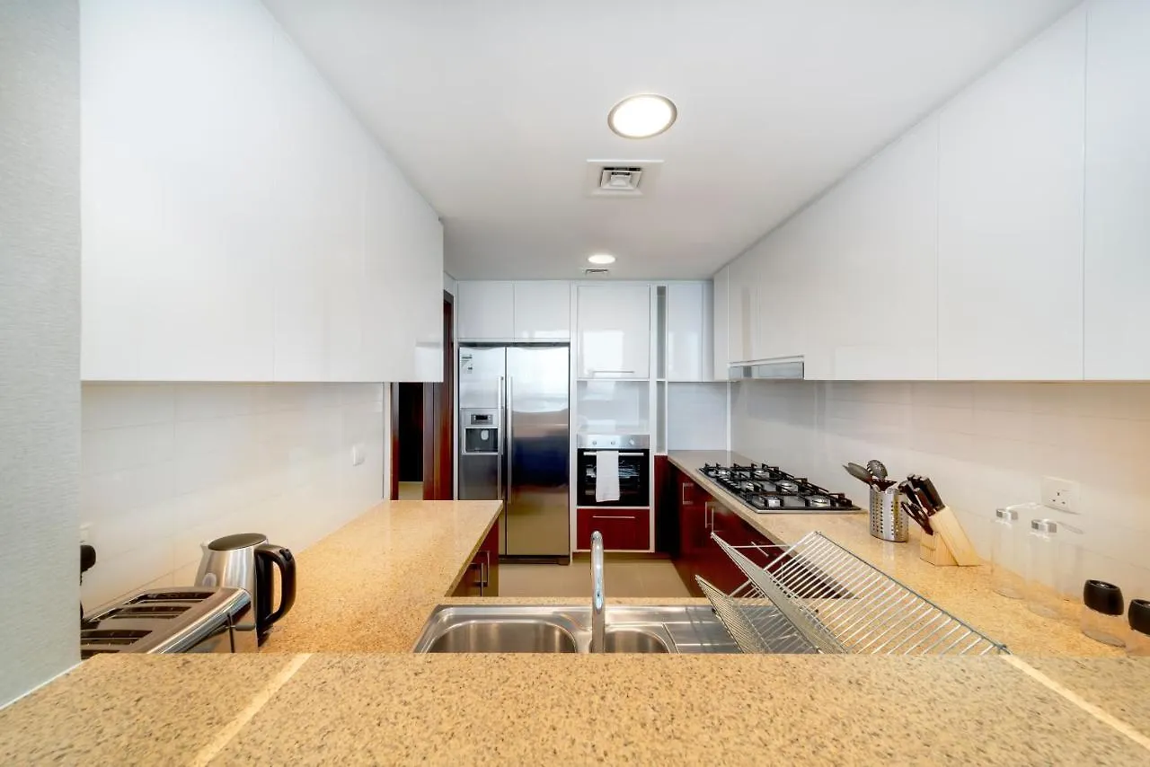 アパート Full Burj Khalifa View: Atlas Homestays - 03 Bedroom At Burj Vista 5005 ドバイ アラブ首長国連邦