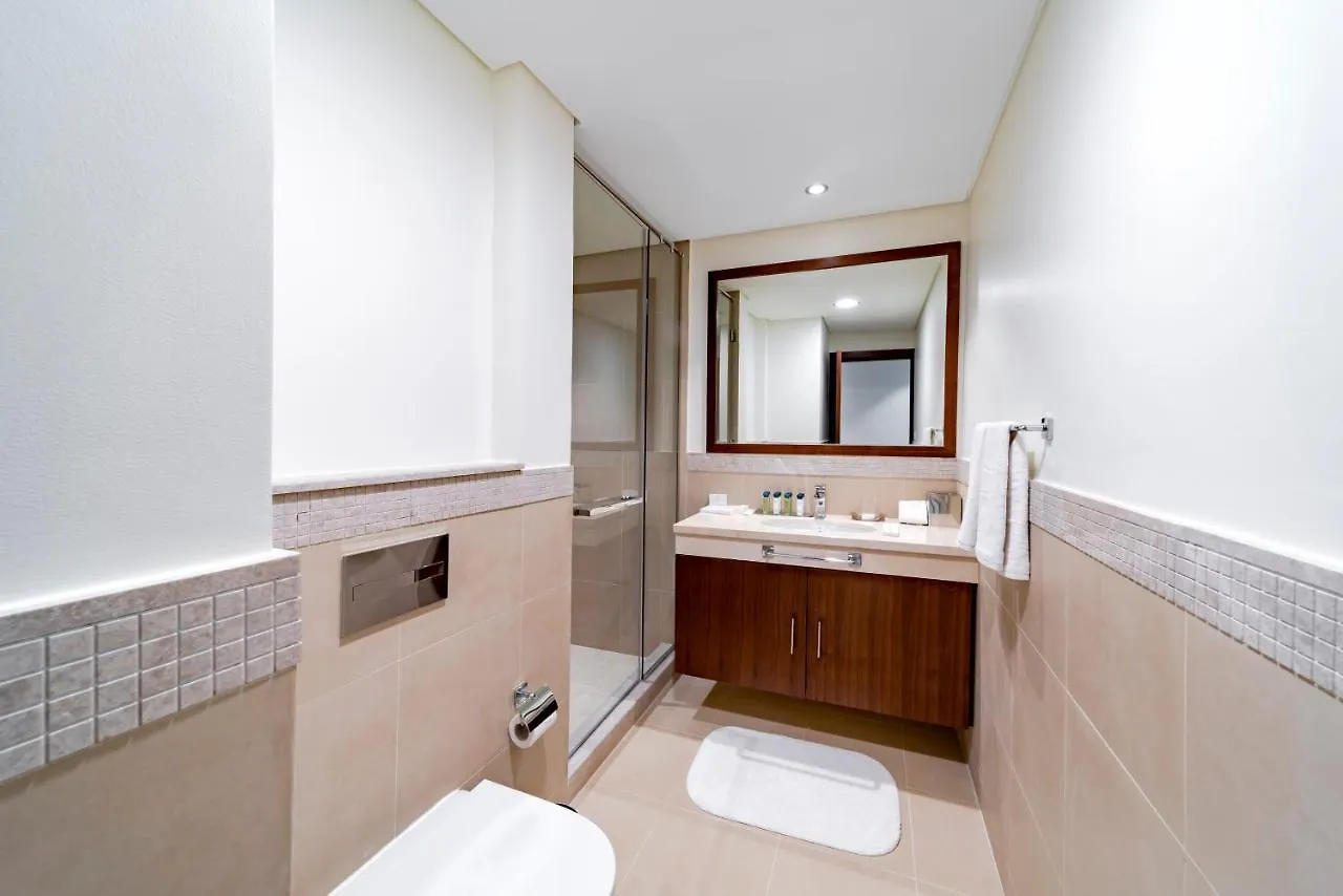 Full Burj Khalifa View: Atlas Homestays - 03 Bedroom At Burj Vista 5005 ドバイ